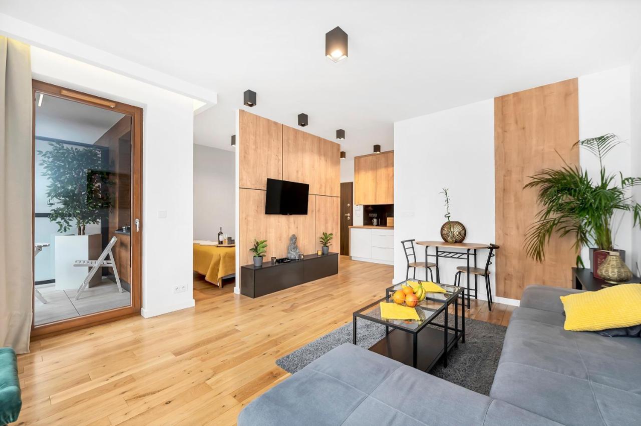 Modern Apartments With Access To The Pool Near Rondo Daszynskiego Station ワルシャワ エクステリア 写真
