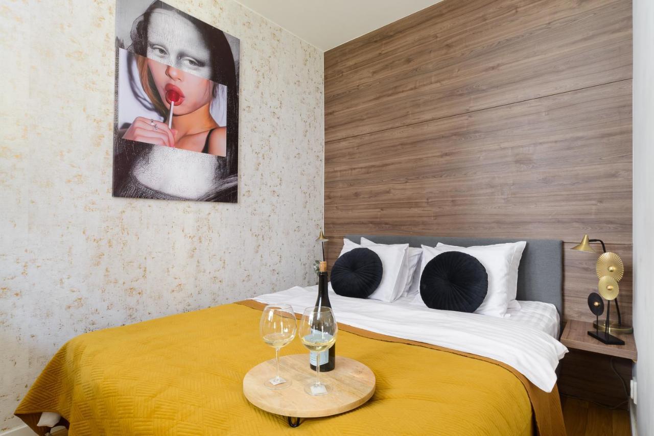 Modern Apartments With Access To The Pool Near Rondo Daszynskiego Station ワルシャワ エクステリア 写真