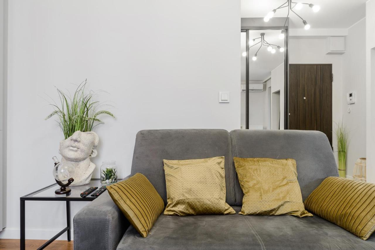 Modern Apartments With Access To The Pool Near Rondo Daszynskiego Station ワルシャワ エクステリア 写真