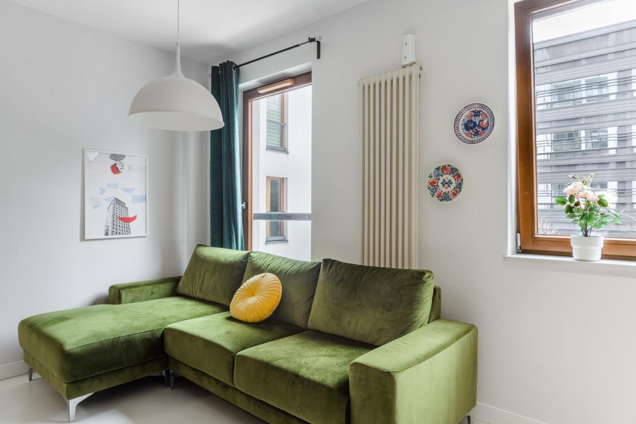 Modern Apartments With Access To The Pool Near Rondo Daszynskiego Station ワルシャワ エクステリア 写真