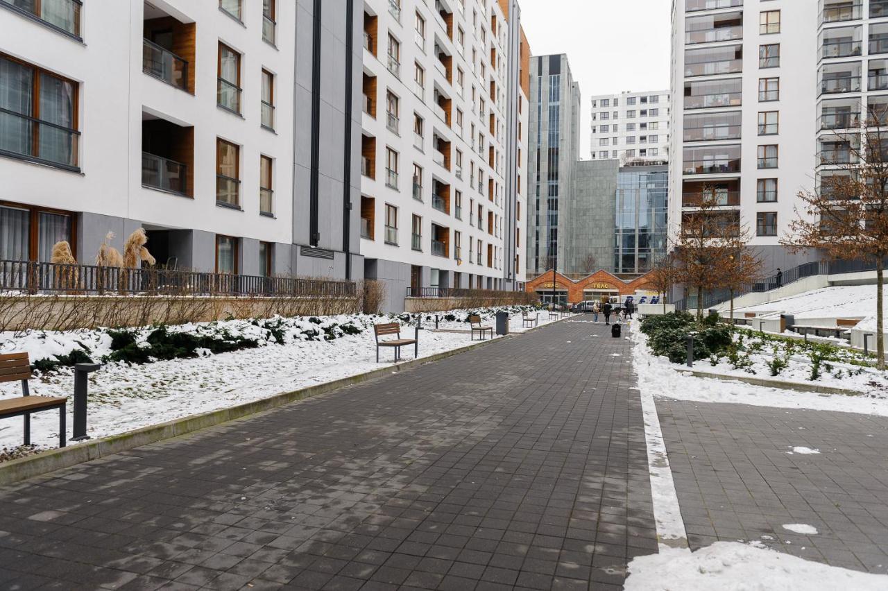 Modern Apartments With Access To The Pool Near Rondo Daszynskiego Station ワルシャワ エクステリア 写真
